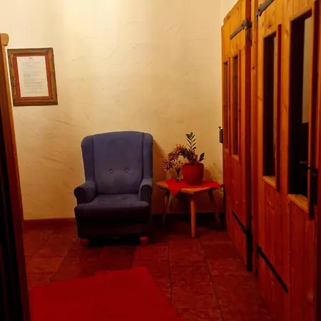 Hochhalt Huette Dağ evi *