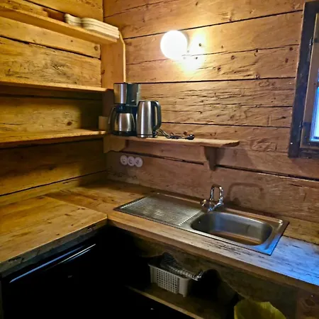 Hochhalt Huette シャレー アプテナウ