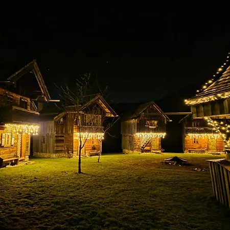 Hochhalt Huette シャレー *