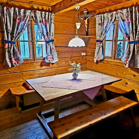 샬레 Hochhalt Huette