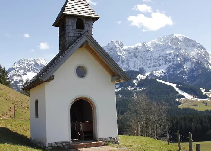 Hochhalt Huette * 압티나우